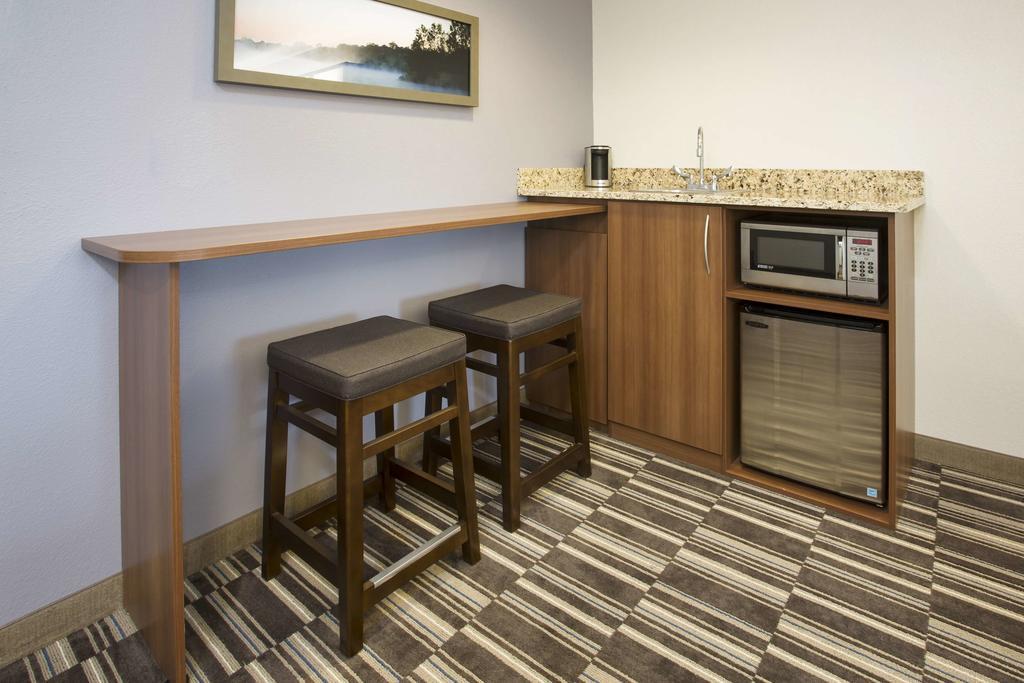 Quality Inn & Suites Caldwell I-77 Eksteriør billede
